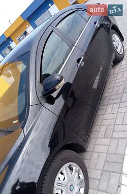Седан Geely Emgrand 7 (EC7) 2013 в 