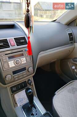 Седан Geely Emgrand 7 (EC7) 2012 в 