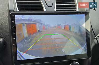 Седан Geely Emgrand 7 (EC7) 2013 в 