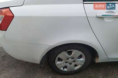 Седан Geely Emgrand 7 (EC7) 2014 в 