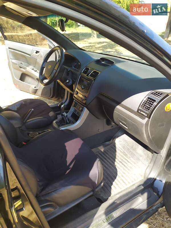 Хетчбек Geely Emgrand 7 (EC7) 2013 в Ніжині