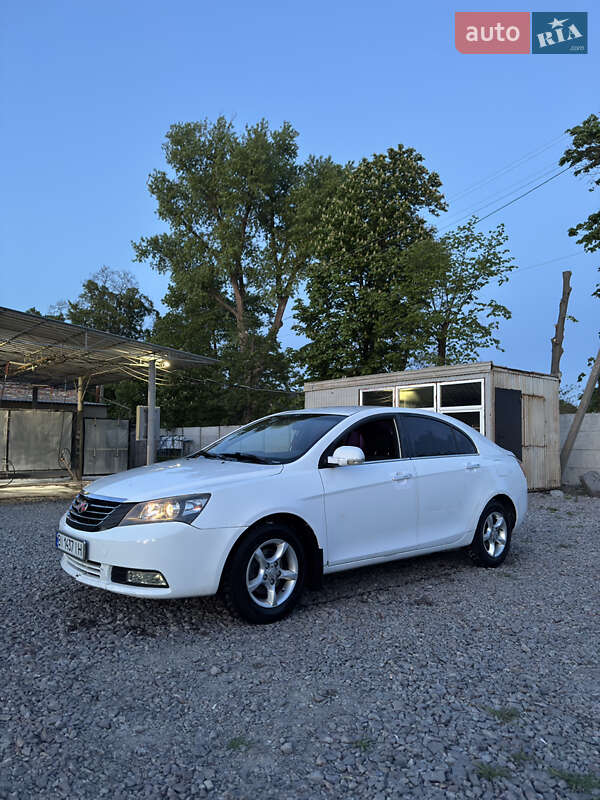Седан Geely Emgrand 7 (EC7) 2013 в Глобине