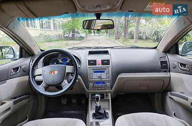 Седан Geely Emgrand 7 (EC7) 2011 в 