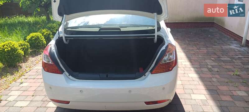 Седан Geely Emgrand 7 (EC7) 2014 в Рівному