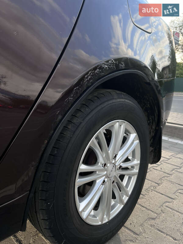 Седан Geely Emgrand 7 (EC7) 2012 в Вишневом