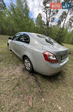Седан Geely Emgrand 7 (EC7) 2013 в 