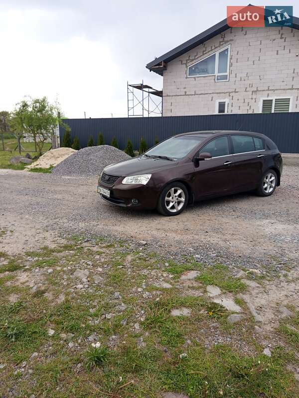 Хетчбек Geely Emgrand 7 (EC7) 2013 в Києві