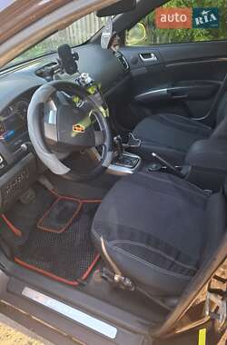 Хэтчбек Geely Emgrand 7 (EC7) 2013 в 