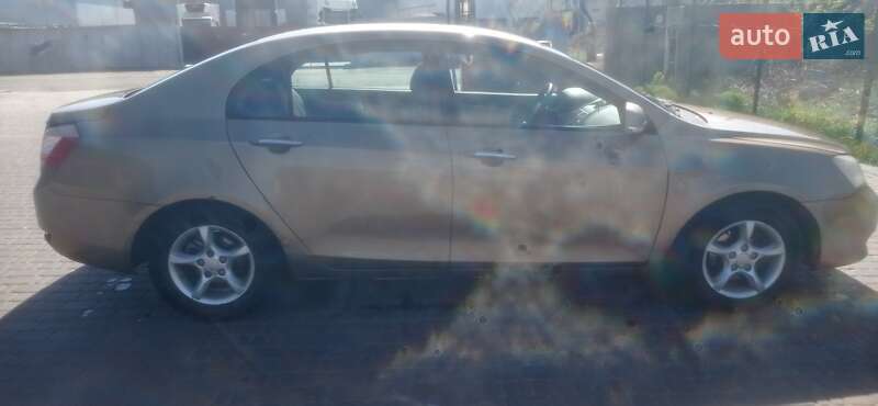 Седан Geely Emgrand 7 (EC7) 2012 в Борисполі