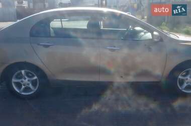 Седан Geely Emgrand 7 (EC7) 2012 в 