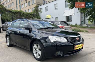 Хэтчбек Geely Emgrand 7 (EC7) 2012 в 