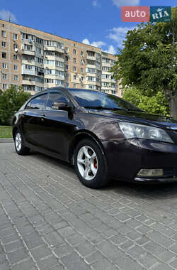 Седан Geely Emgrand 7 (EC7) 2013 в 