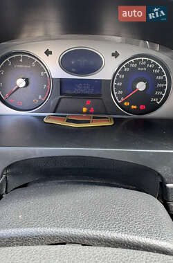 Седан Geely Emgrand 7 (EC7) 2013 в 