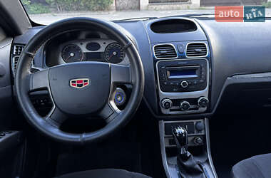 Седан Geely Emgrand 7 (EC7) 2012 в 
