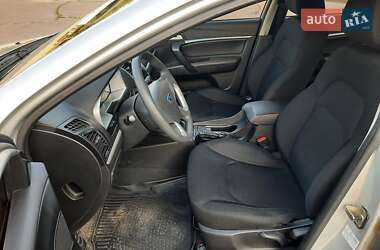 Седан Geely Emgrand 7 (EC7) 2017 в 