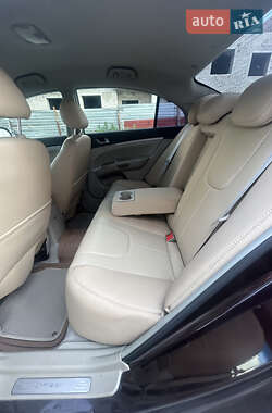 Седан Geely Emgrand 7 (EC7) 2012 в 