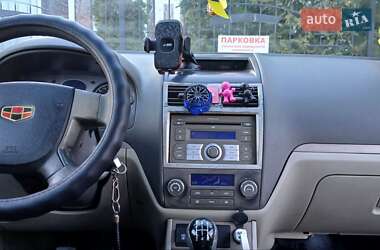 Седан Geely Emgrand 7 (EC7) 2011 в 
