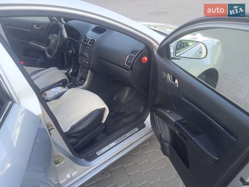 Седан Geely Emgrand 7 (EC7) 2014 в Івано-Франківську
