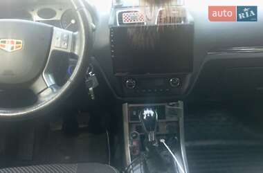 Хэтчбек Geely Emgrand 7 (EC7) 2012 в 