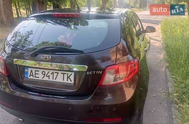 Хэтчбек Geely Emgrand 7 (EC7) 2012 в 