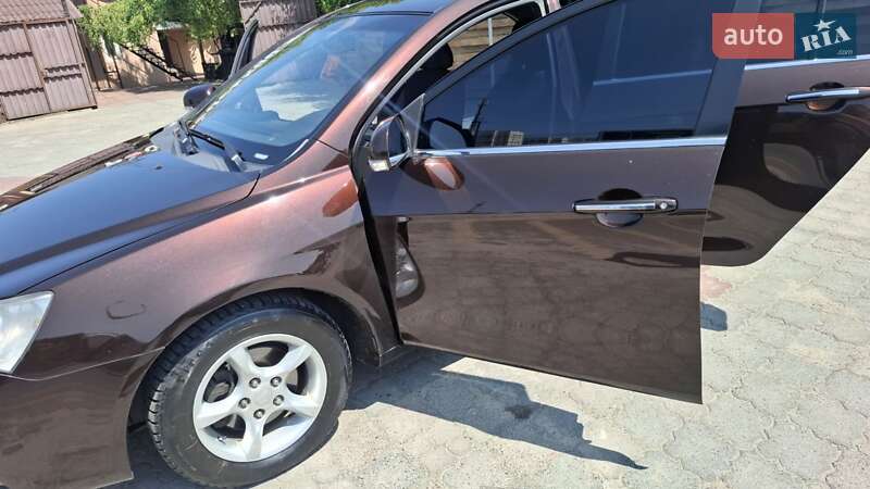Седан Geely Emgrand 7 (EC7) 2012 в Києві