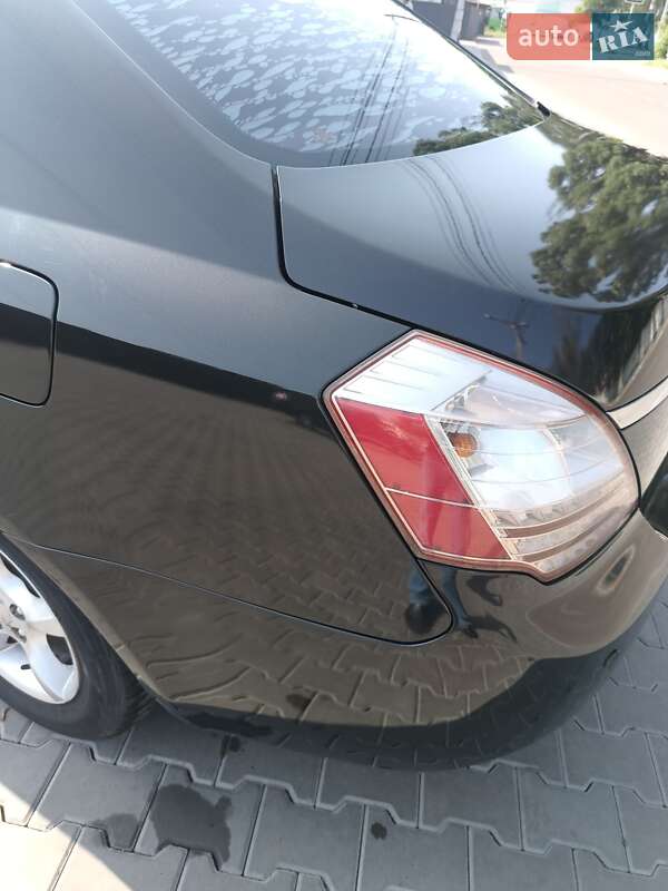 Седан Geely Emgrand 7 (EC7) 2011 в Коцюбинському