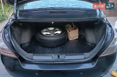 Седан Geely Emgrand 7 (EC7) 2011 в 