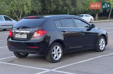 Хэтчбек Geely Emgrand 7 (EC7) 2013 в 