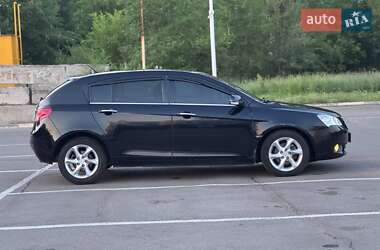 Хэтчбек Geely Emgrand 7 (EC7) 2013 в 