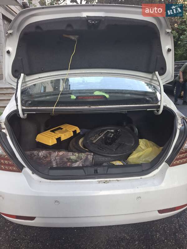 Седан Geely Emgrand 7 (EC7) 2013 в Киеве фото 5 Седан Geely Emgrand 7 (EC7) 2013 в Киеве