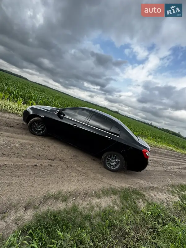 Седан Geely Emgrand 7 (EC7) 2014 в 