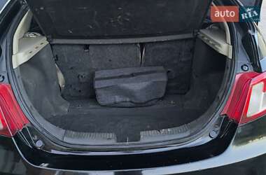 Хетчбек Geely Emgrand 7 (EC7) 2012 в 