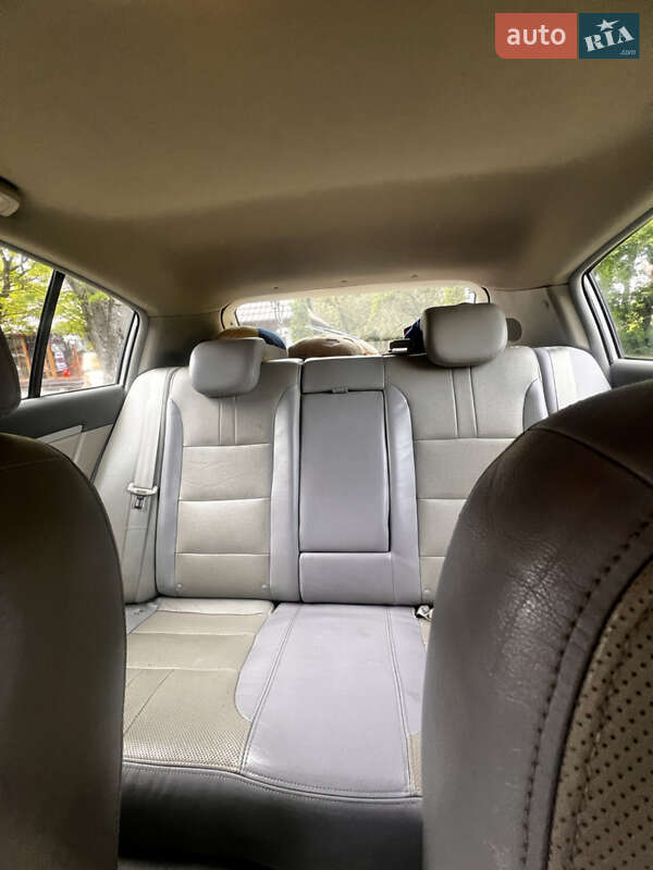 Хетчбек Geely Emgrand 7 (EC7) 2012 в Ужгороді