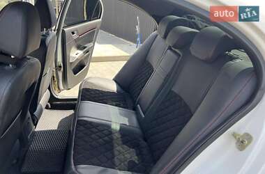 Седан Geely Emgrand 7 (EC7) 2013 в 