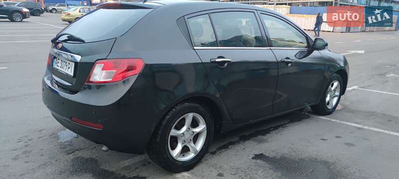 Хетчбек Geely Emgrand 7 (EC7) 2013 в Дніпрі