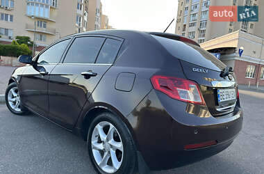Хэтчбек Geely Emgrand 7 (EC7) 2013 в 