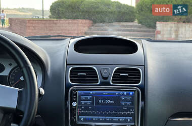 Хэтчбек Geely Emgrand 7 (EC7) 2013 в 