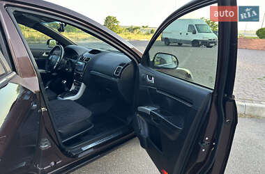 Хетчбек Geely Emgrand 7 (EC7) 2013 в 
