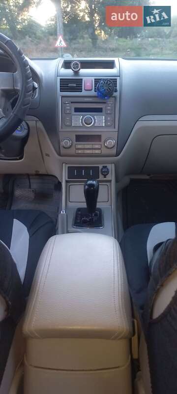 Хэтчбек Geely Emgrand 7 (EC7) 2012 в Ужгороде