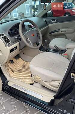 Седан Geely Emgrand 7 (EC7) 2012 в 
