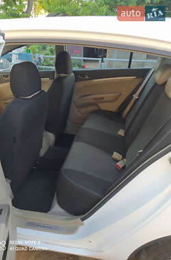 Хэтчбек Geely Emgrand 7 (EC7) 2011 в 