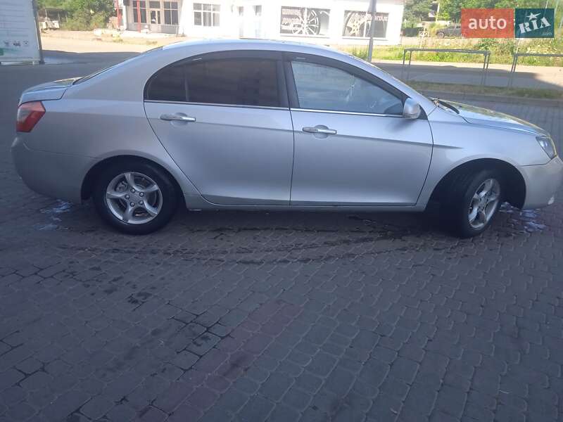 Седан Geely Emgrand 7 (EC7) 2014 в Івано-Франківську