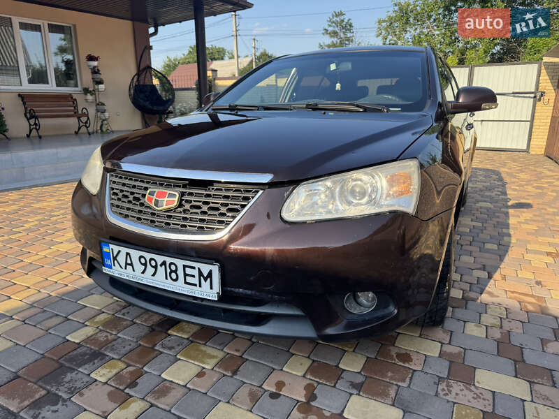 Хетчбек Geely Emgrand 7 (EC7) 2013 в 