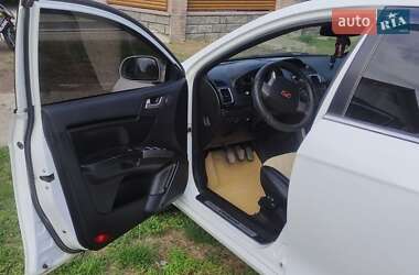 Седан Geely Emgrand 7 (EC7) 2013 в 
