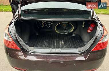 Седан Geely Emgrand 7 (EC7) 2012 в 