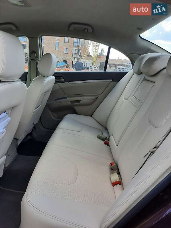 Седан Geely Emgrand 7 (EC7) 2011 в Луцьку