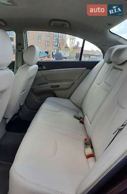 Седан Geely Emgrand 7 (EC7) 2011 в 