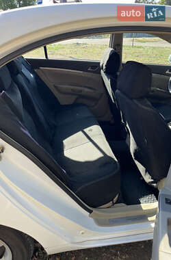 Седан Geely Emgrand 7 (EC7) 2011 в 