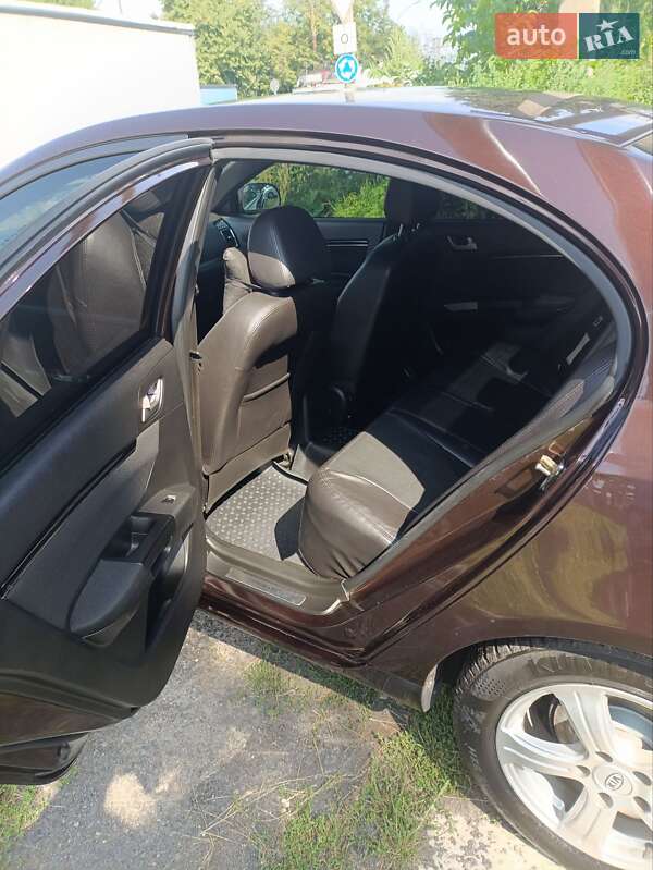 Седан Geely Emgrand 7 (EC7) 2014 в Луцке
