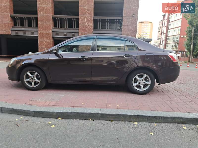 Седан Geely Emgrand 7 (EC7) 2013 в Дніпрі